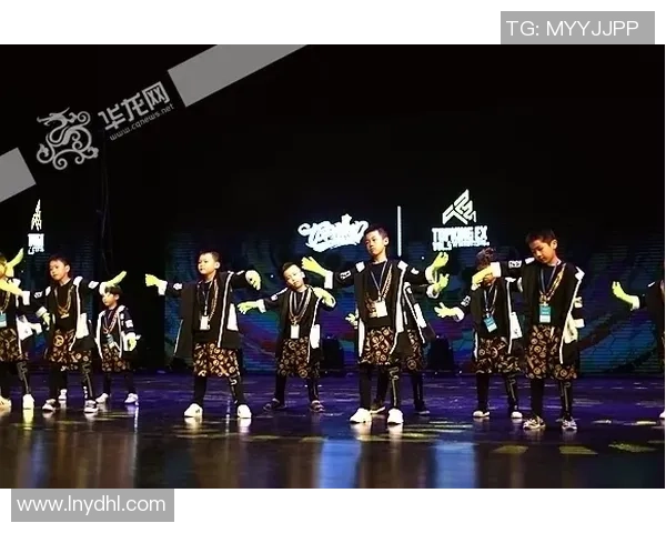 广州街舞队的奋斗与荣耀：一段激情四溢的街舞纪实之旅