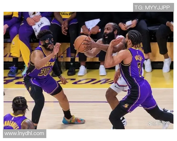 2018年湖人队与快船队季前赛精彩回顾与赛后分析