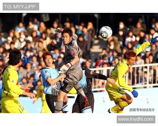 墨尔本胜利与清菜联的激烈对决展现足球魅力与团队精神